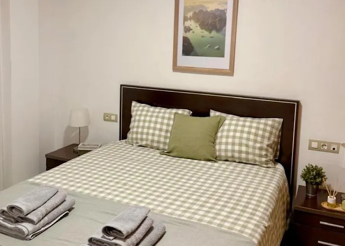 Apartman Atico Con Terraza Privada, Solarium Y Piscina En Zona Tranquila